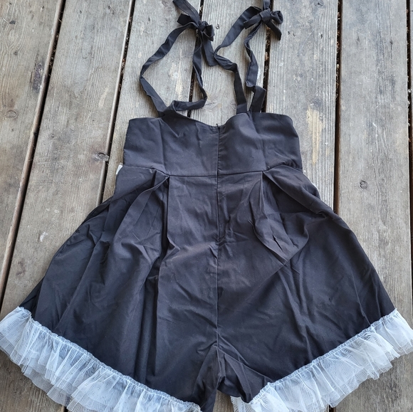 NWOT ROMWE Ruffle Romper (top not included) - Picture 3 of 4